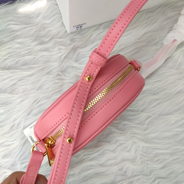 スーパーコピーブランドバッグ素材ディテール